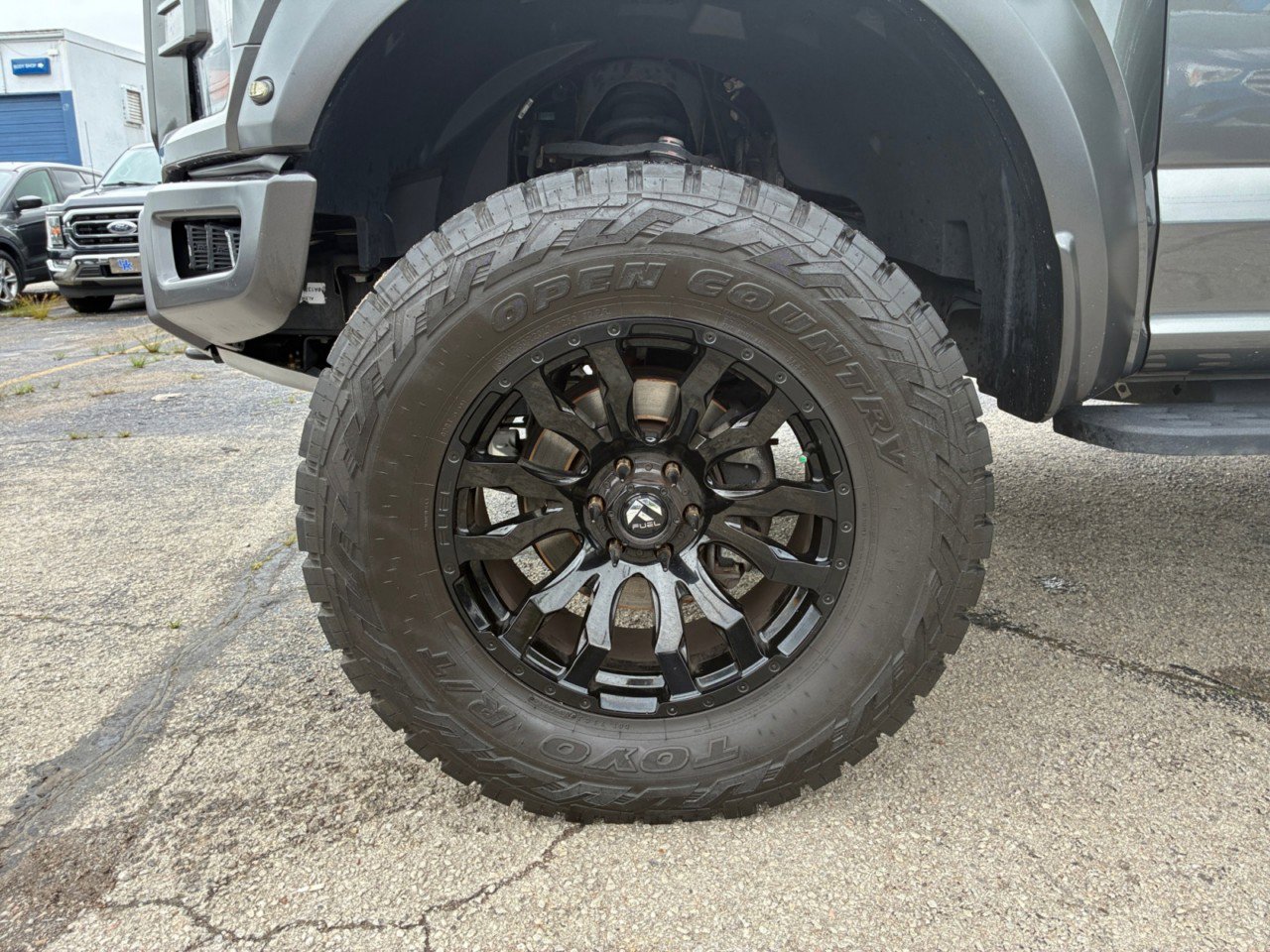 Used 2019 Ford F150 Raptor w/ Equipment Group 802A Luxury AWD/4WD image 24