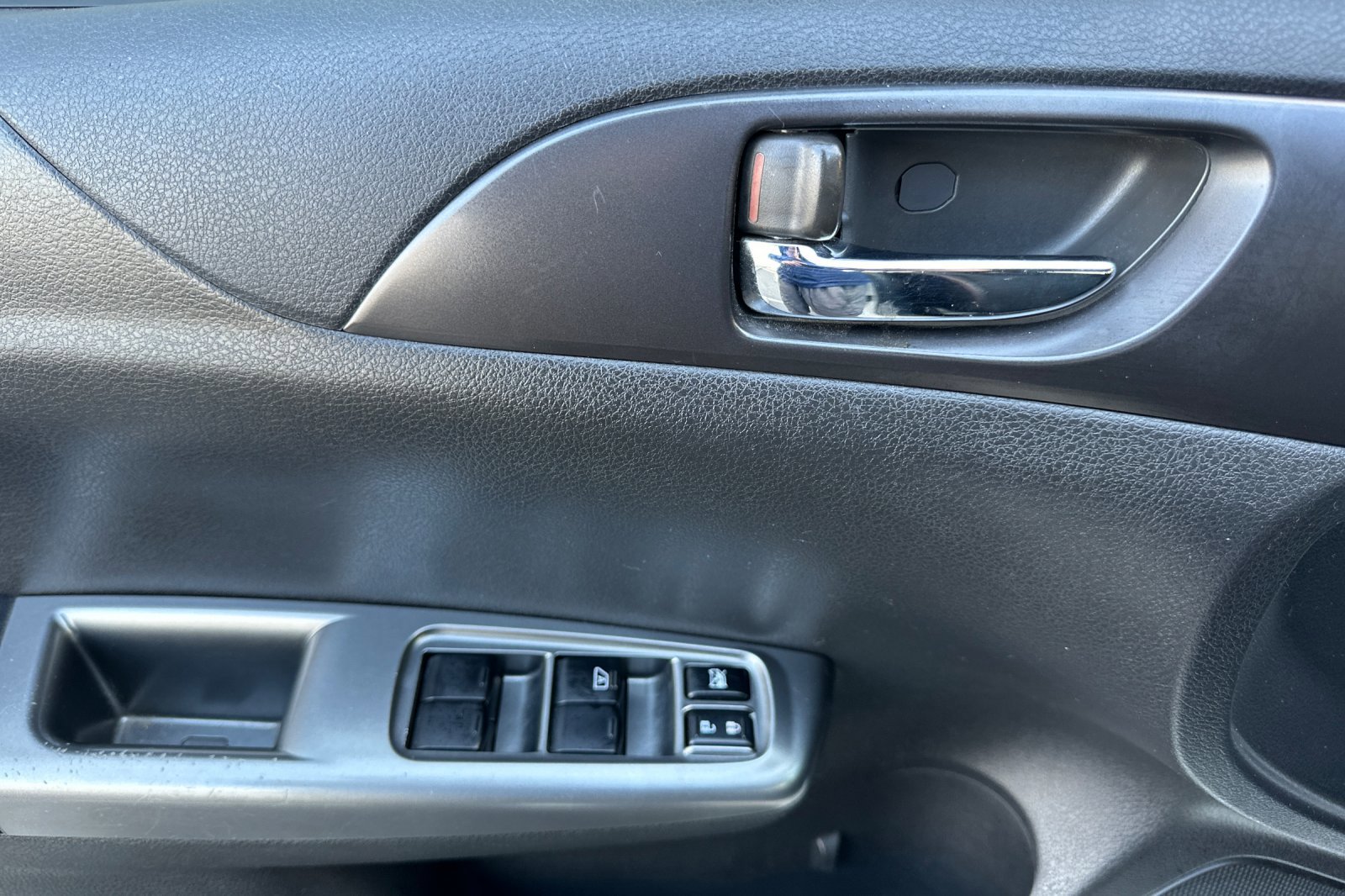 Used 2012 Subaru Impreza WRX Hatchback image 11