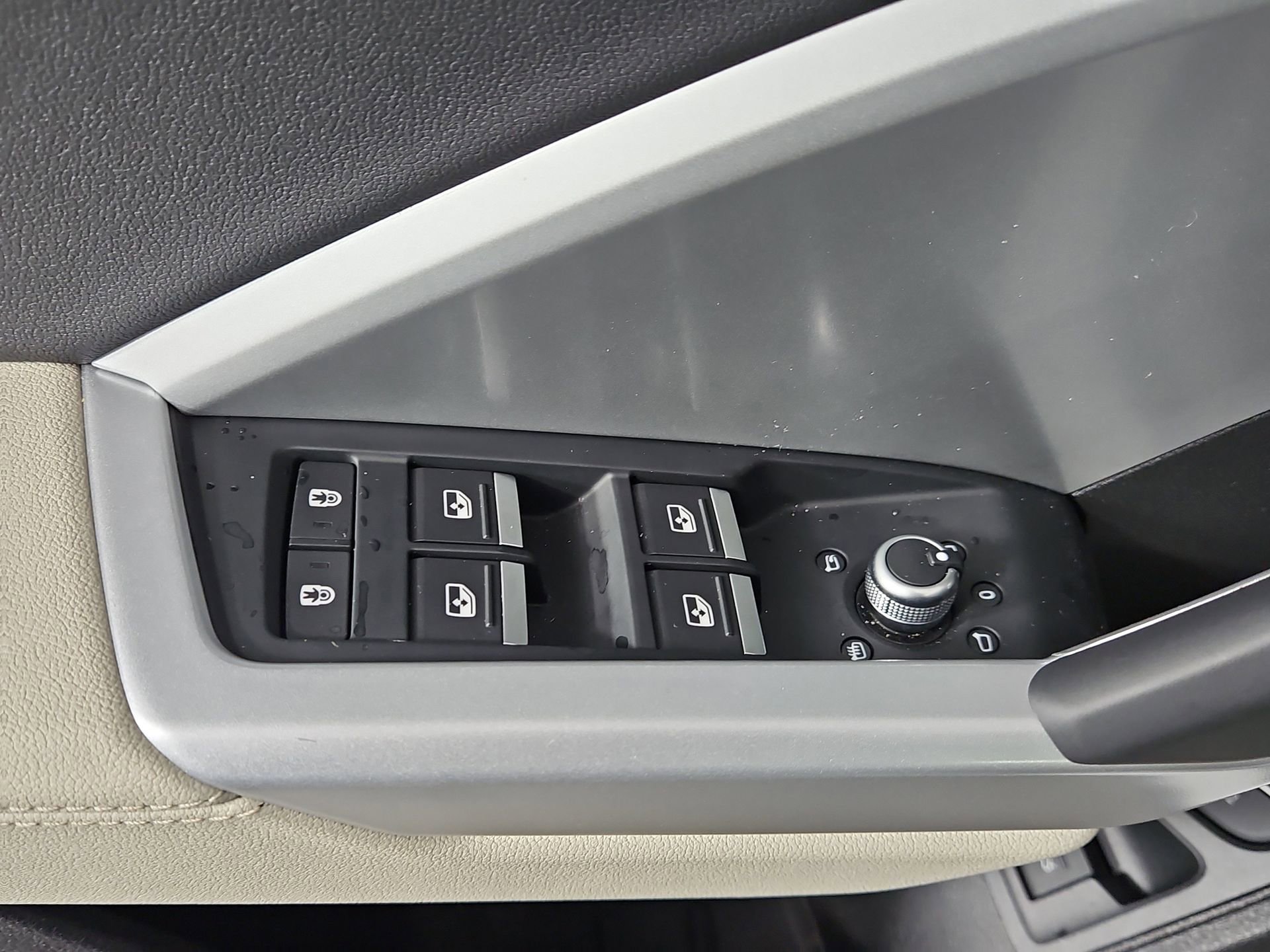 Certified 2025 Audi Q3 2.0T Premium w/ Convenience Package image 22