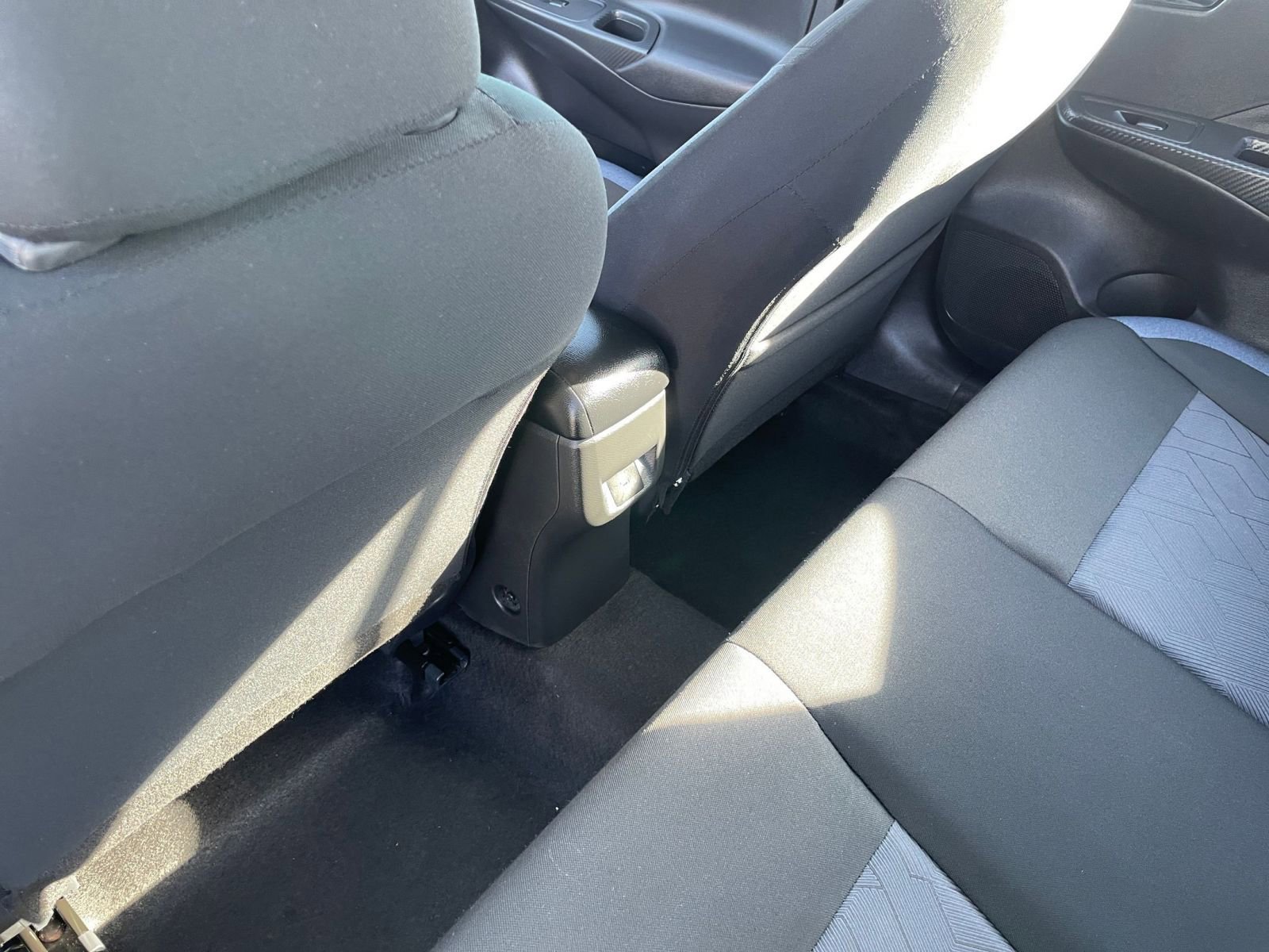 Used 2025 Nissan Versa SV image 23