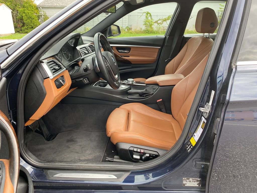 Used 2016 BMW 328i xDrive Sedan image 11