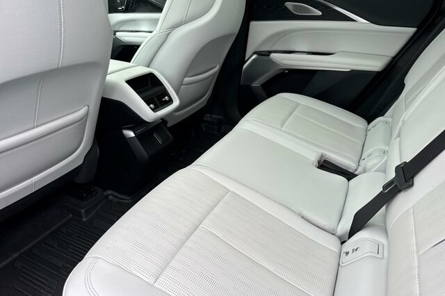 Certified 2024 Cadillac Lyriq Sport w/ LPO, Floor Liner Package AWD/4WD image 12