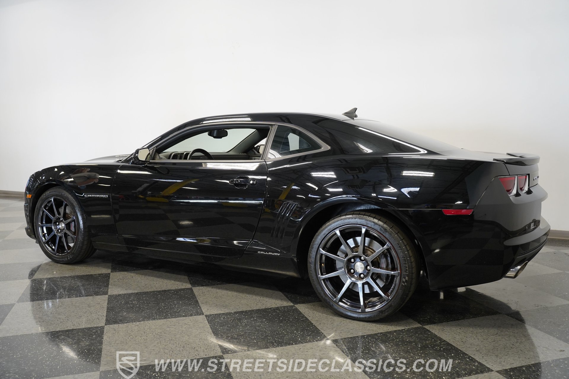 Used 2011 Chevrolet Camaro SS w/ RS Package RWD image 8