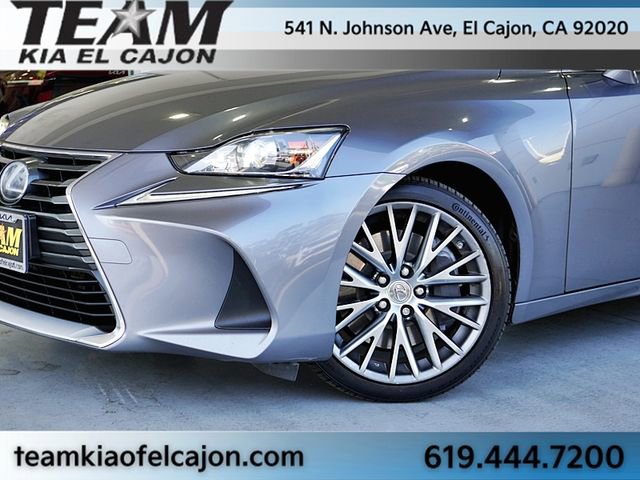Used 2017 Lexus IS 200t image 3