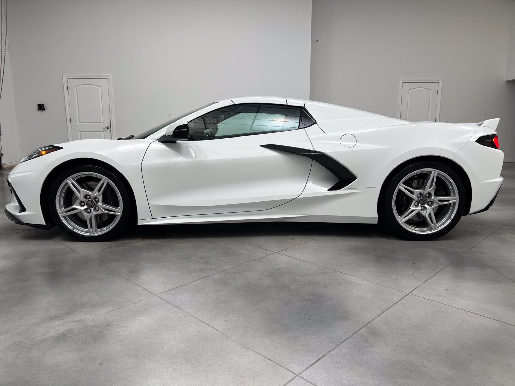 Used 2023 Chevrolet Corvette Stingray Preferred Conv w/ Z51 Performance Package RWD image 5