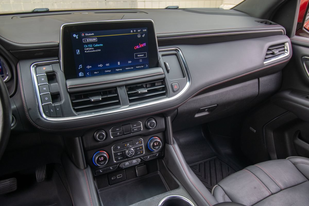 Used 2022 Chevrolet Tahoe RST w/ Luxury Package AWD/4WD image 27