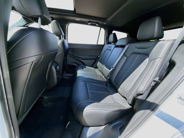 New 2026 Jeep Cherokee Overland w/ Advanced Pro Tech Group AWD/4WD image 26