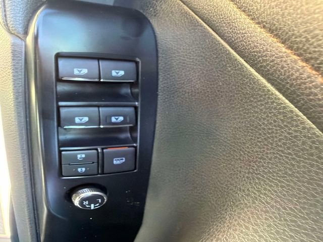 Used 2018 Toyota Camry XLE FWD image 18