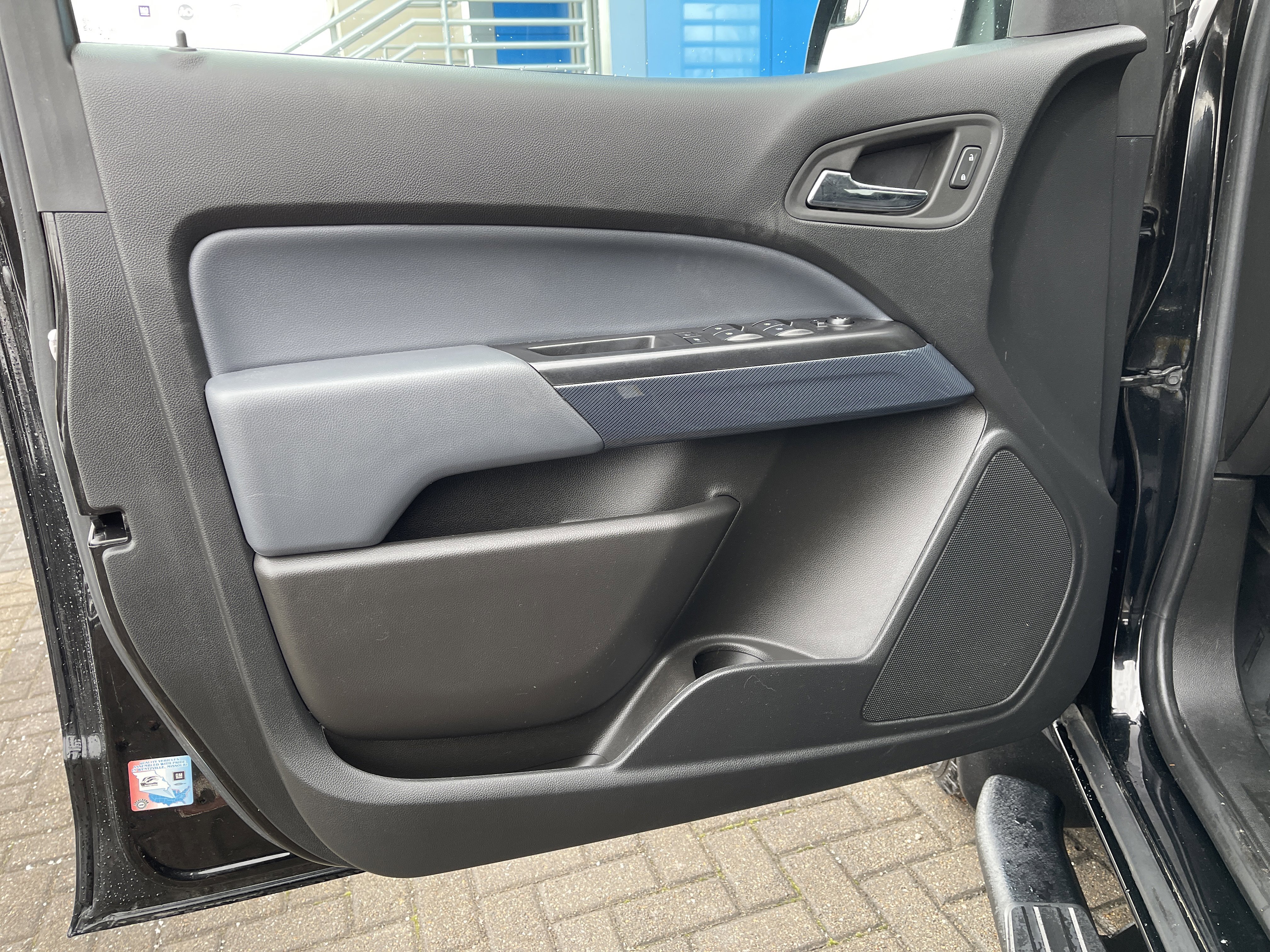 Used 2022 Chevrolet Colorado Z71 w/ Safety Package image 15