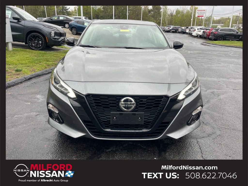 Certified 2022 Nissan Altima 2.5 SR w/ Midnight Edition Package AWD/4WD image 8