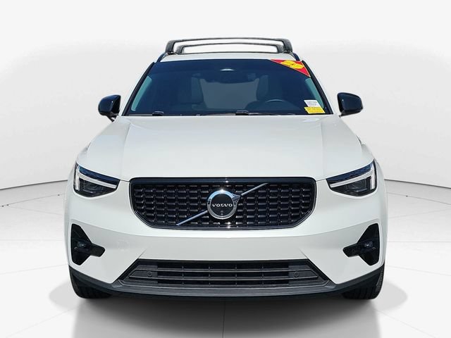 Used 2025 Volvo XC40 B5 Plus w/ Protection Package Premier AWD/4WD image 8