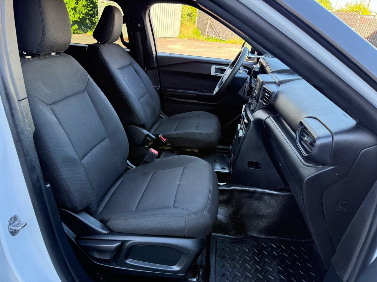 Used 2021 Ford Explorer 4WD Police Interceptor image 22