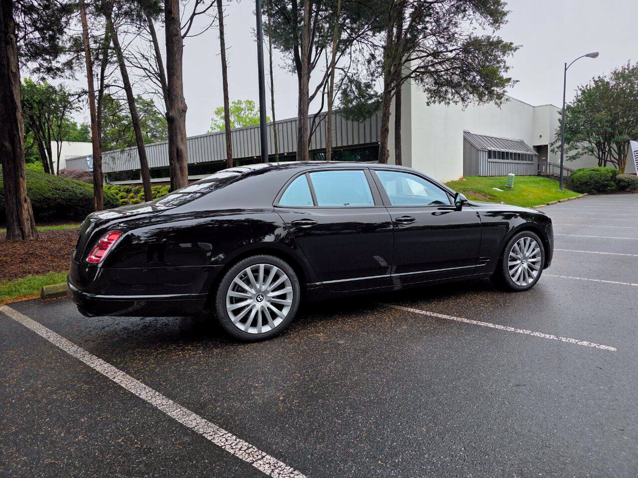 Used 2017 Bentley Mulsanne RWD image 30