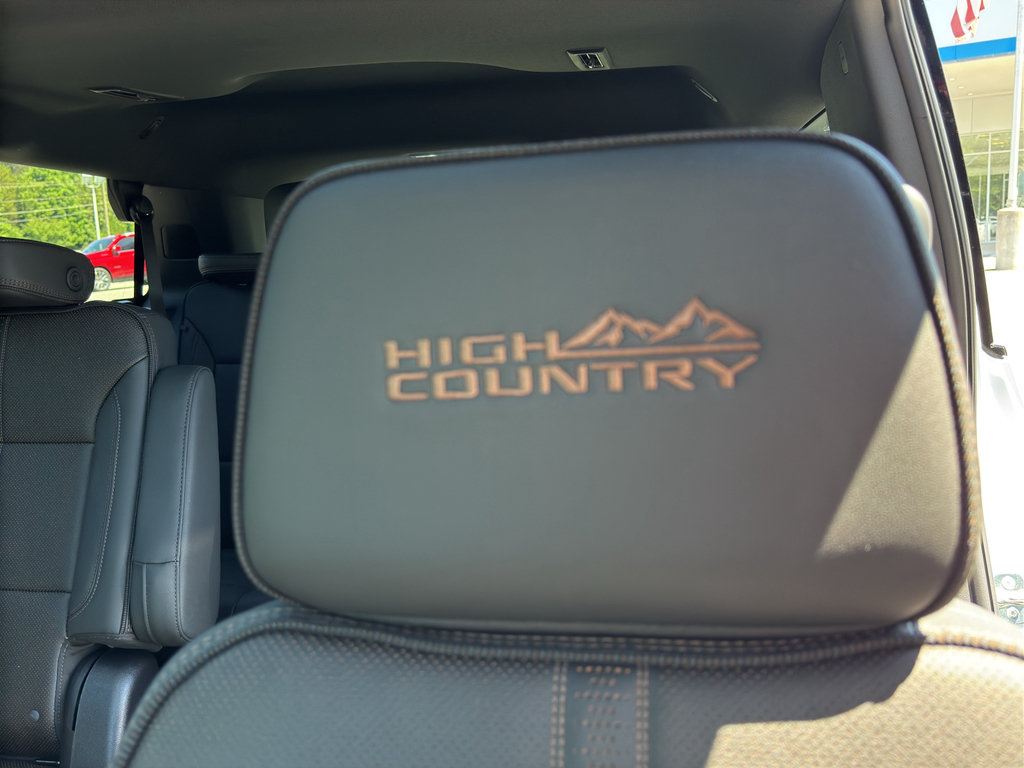 New 2026 Chevrolet Tahoe High Country AWD/4WD image 29