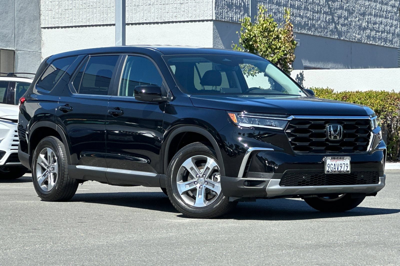 Used 2023 Honda Pilot EX-L image 2