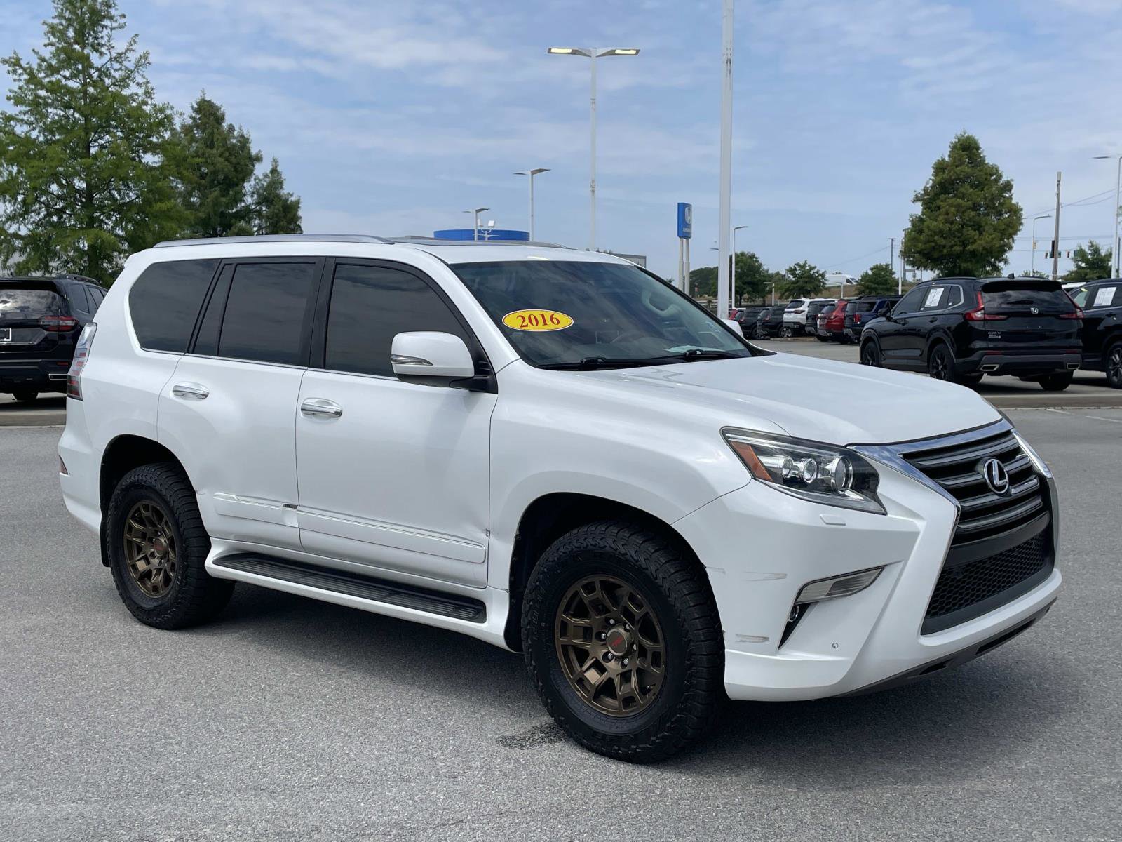 Used 2016 Lexus GX 460 w/ Premium Package AWD/4WD image 1
