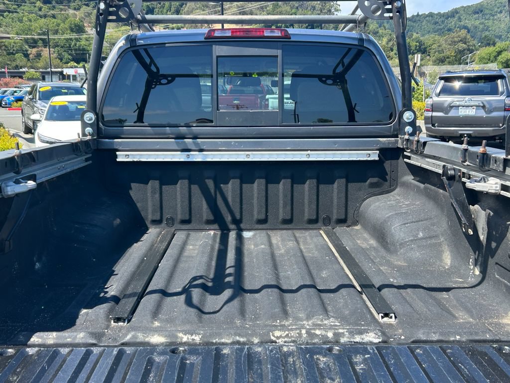Used 2021 Nissan Frontier SV RWD image 33