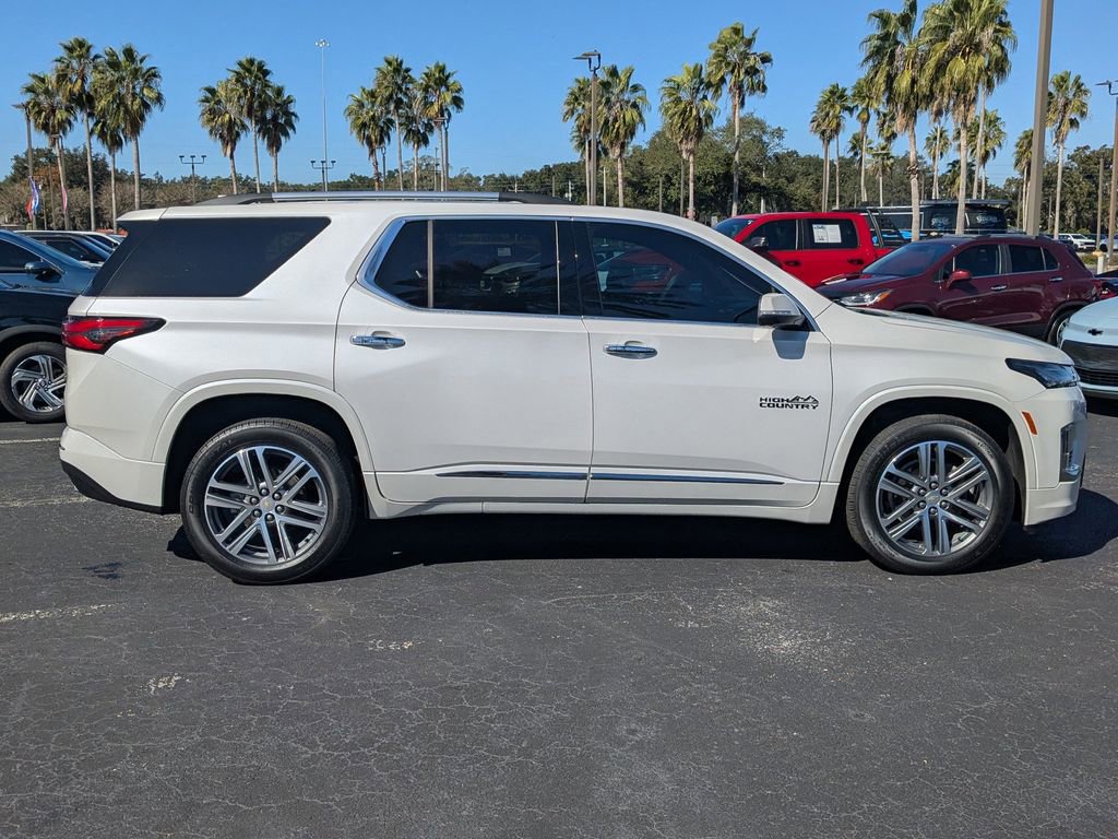 Used 2024 Chevrolet Traverse High Country image 3