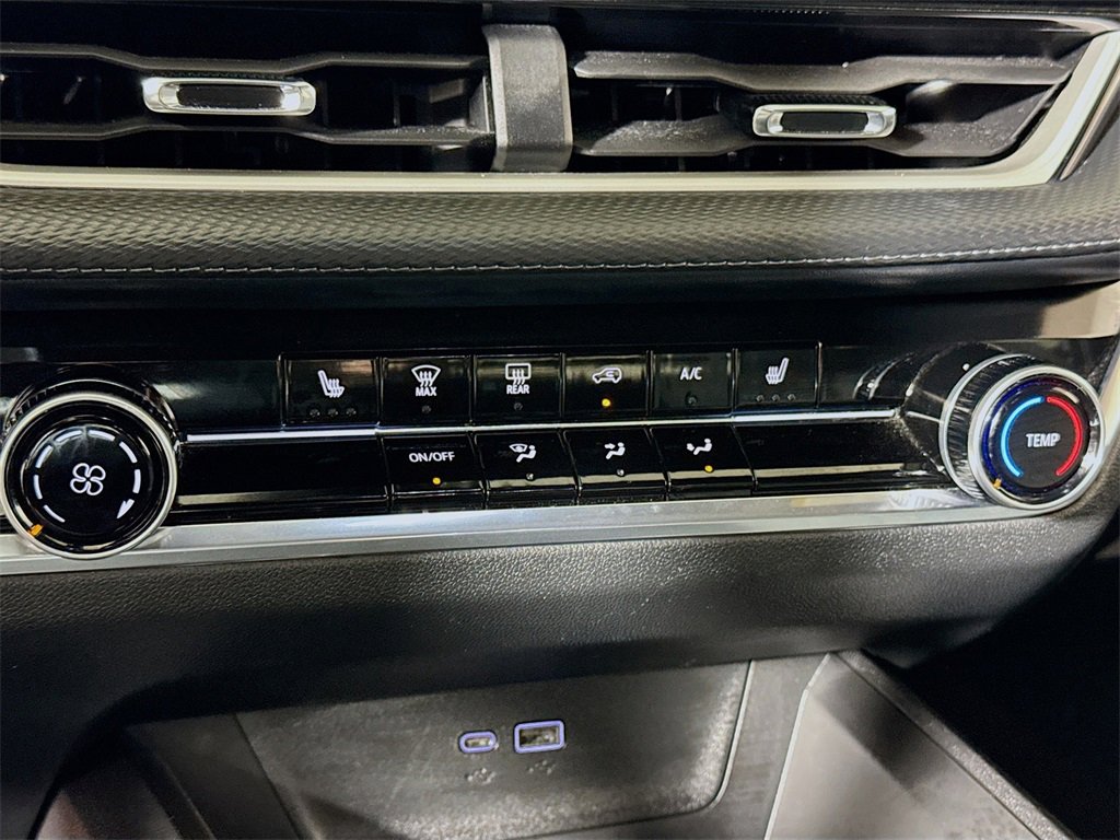 Certified 2025 Chevrolet Equinox LT image 13