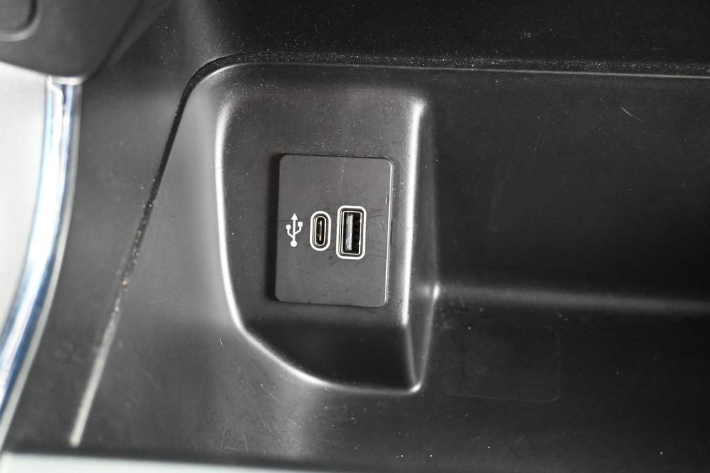 Used 2025 Ford F150 XLT w/ Equipment Group 301A Standard AWD/4WD image 18