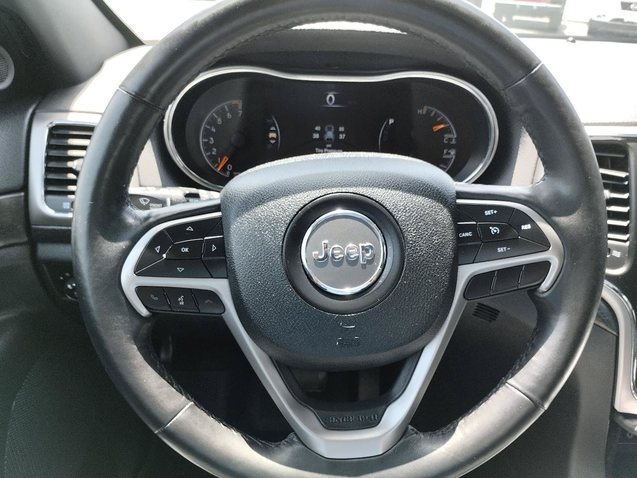 Used 2018 Jeep Grand Cherokee Altitude AWD/4WD image 15