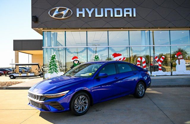 New 2026 Hyundai Elantra Hybrid FWD video 1