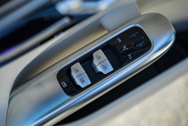 Certified 2023 Mercedes-Benz C 300 4MATIC Sedan image 38