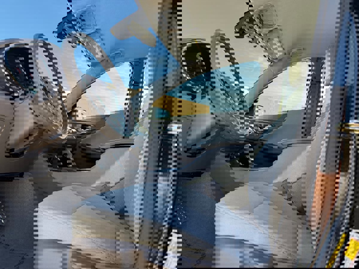 Used 2017 Chevrolet Malibu LS image 16