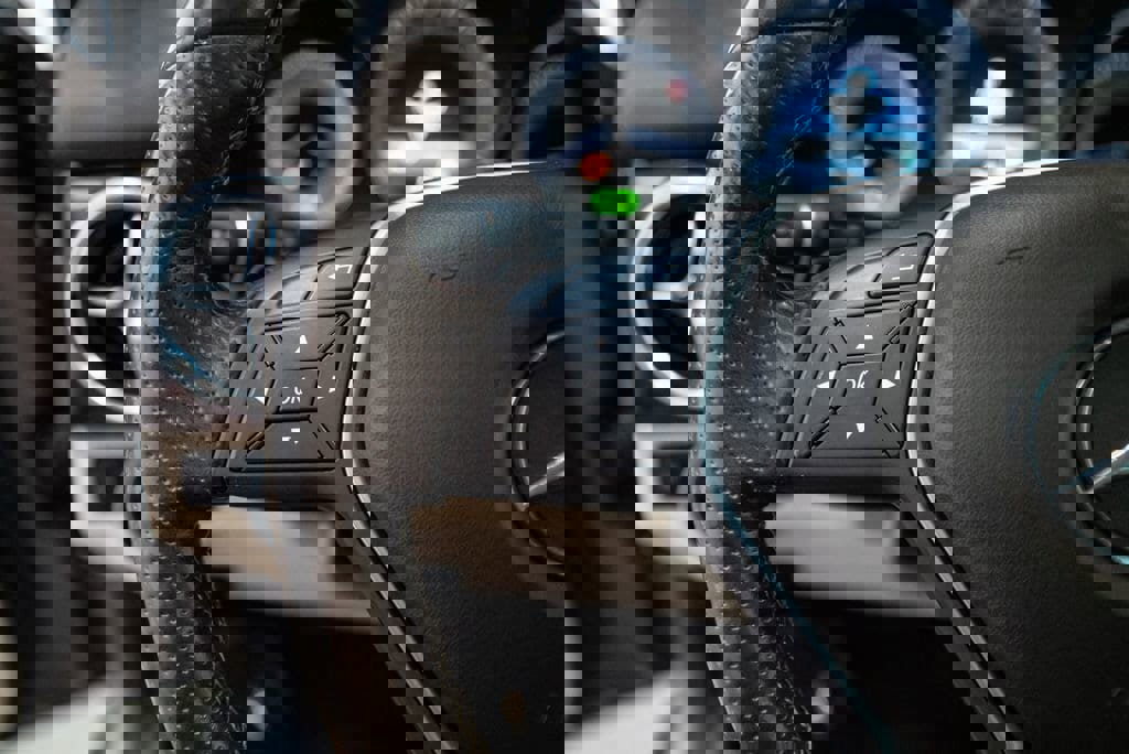 Used 2014 Mercedes-Benz GLK 250 BlueTEC 4MATIC image 19