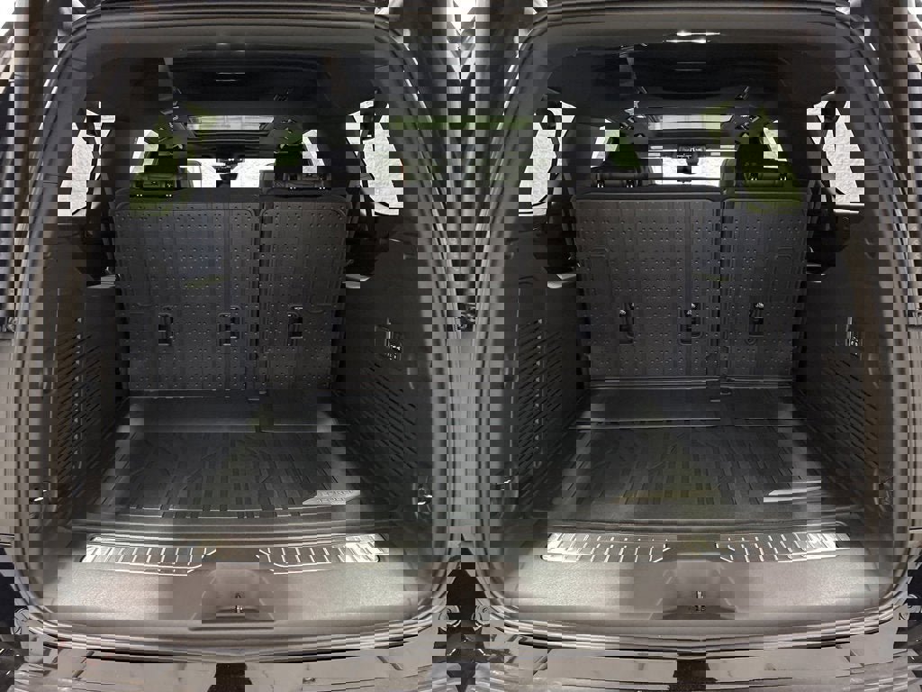 New 2026 Chevrolet Suburban High Country w/ Sun And Tow Package image 34