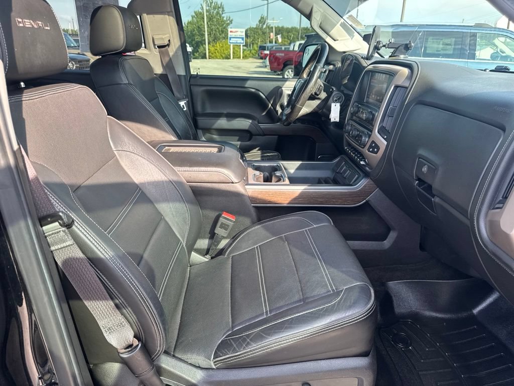 Used 2017 GMC Sierra 1500 Denali w/ Denali Ultimate Package AWD/4WD image 32