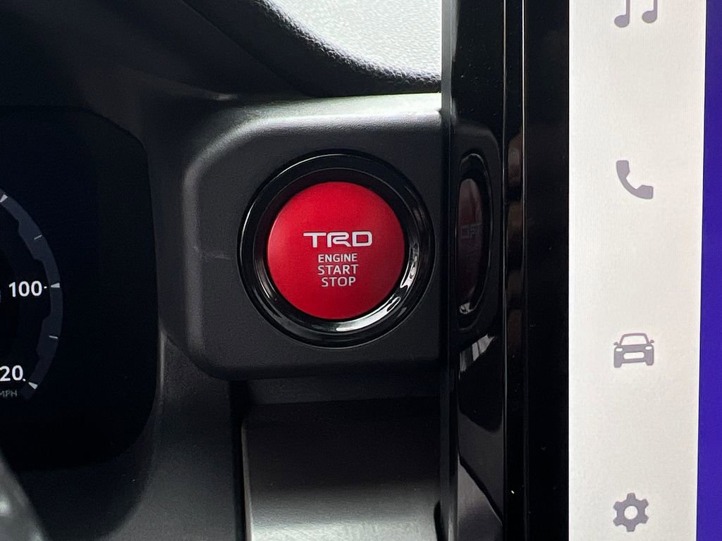 Used 2024 Toyota Tacoma TRD Sport image 31