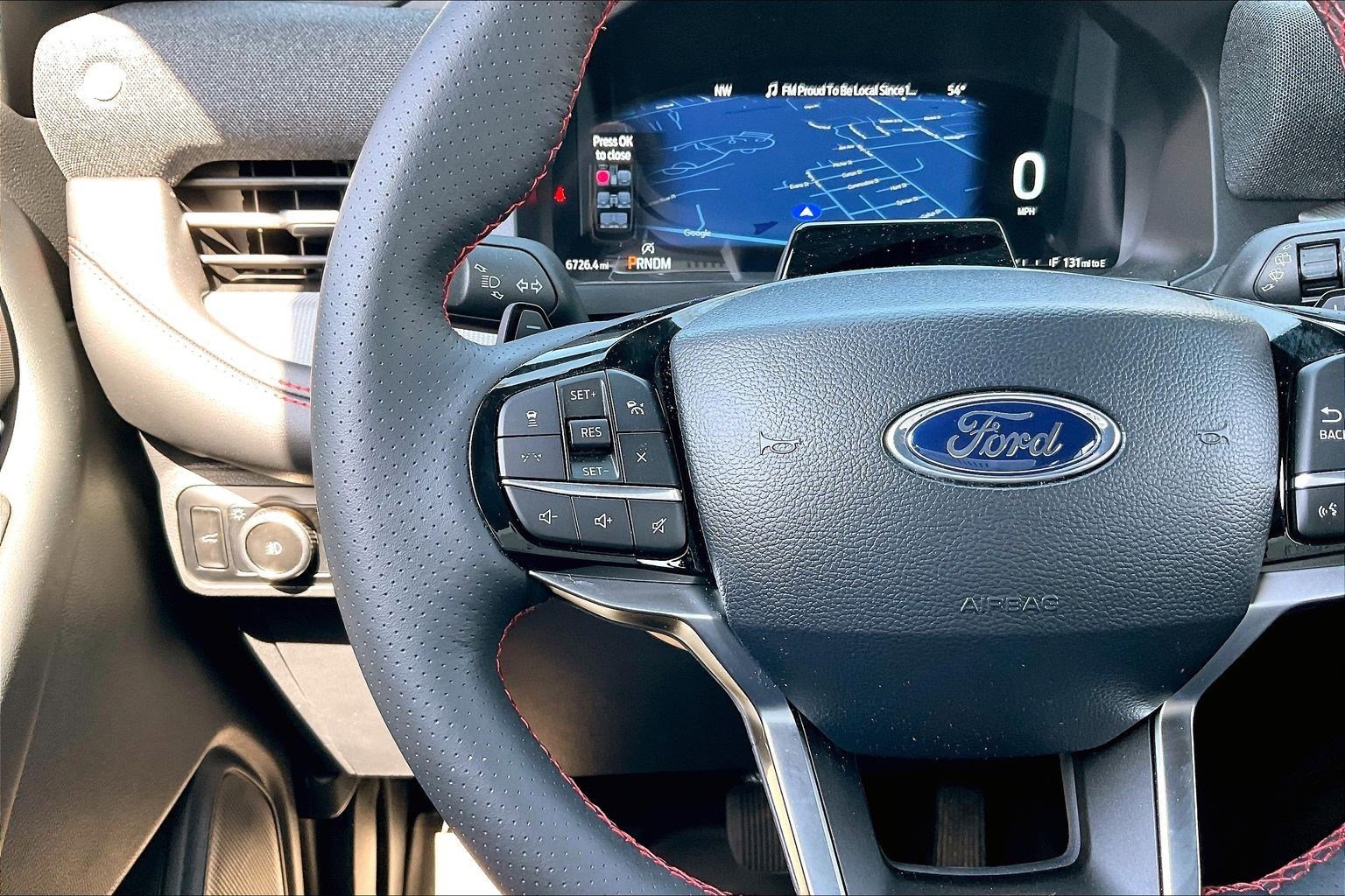 Used 2025 Ford Explorer ST image 17