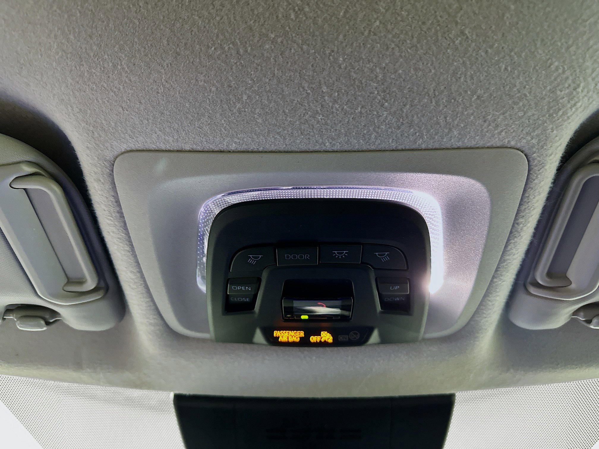 Used 2023 Toyota Corolla Cross XLE w/ Convenience Package image 18