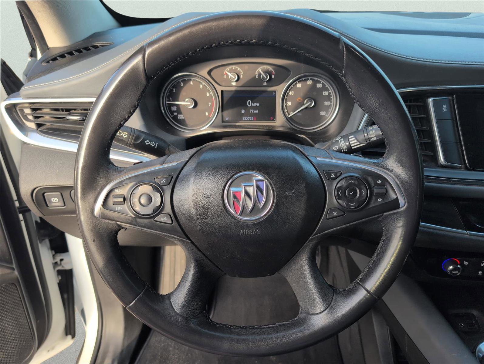 Used 2020 Buick Enclave Essence FWD image 25