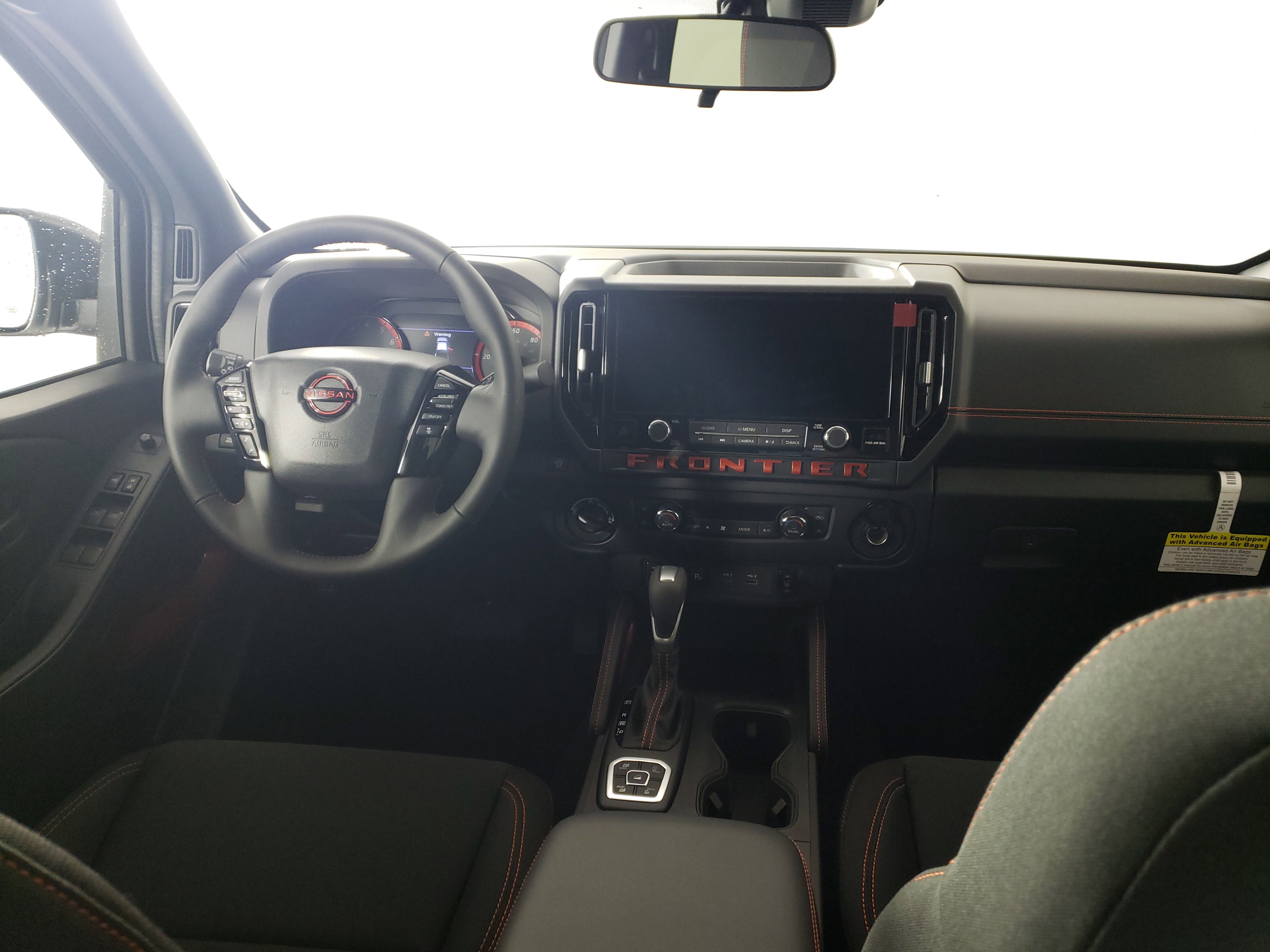 New 2026 Nissan Frontier PRO-4X w/ Pro-4x Convenience Package image 15