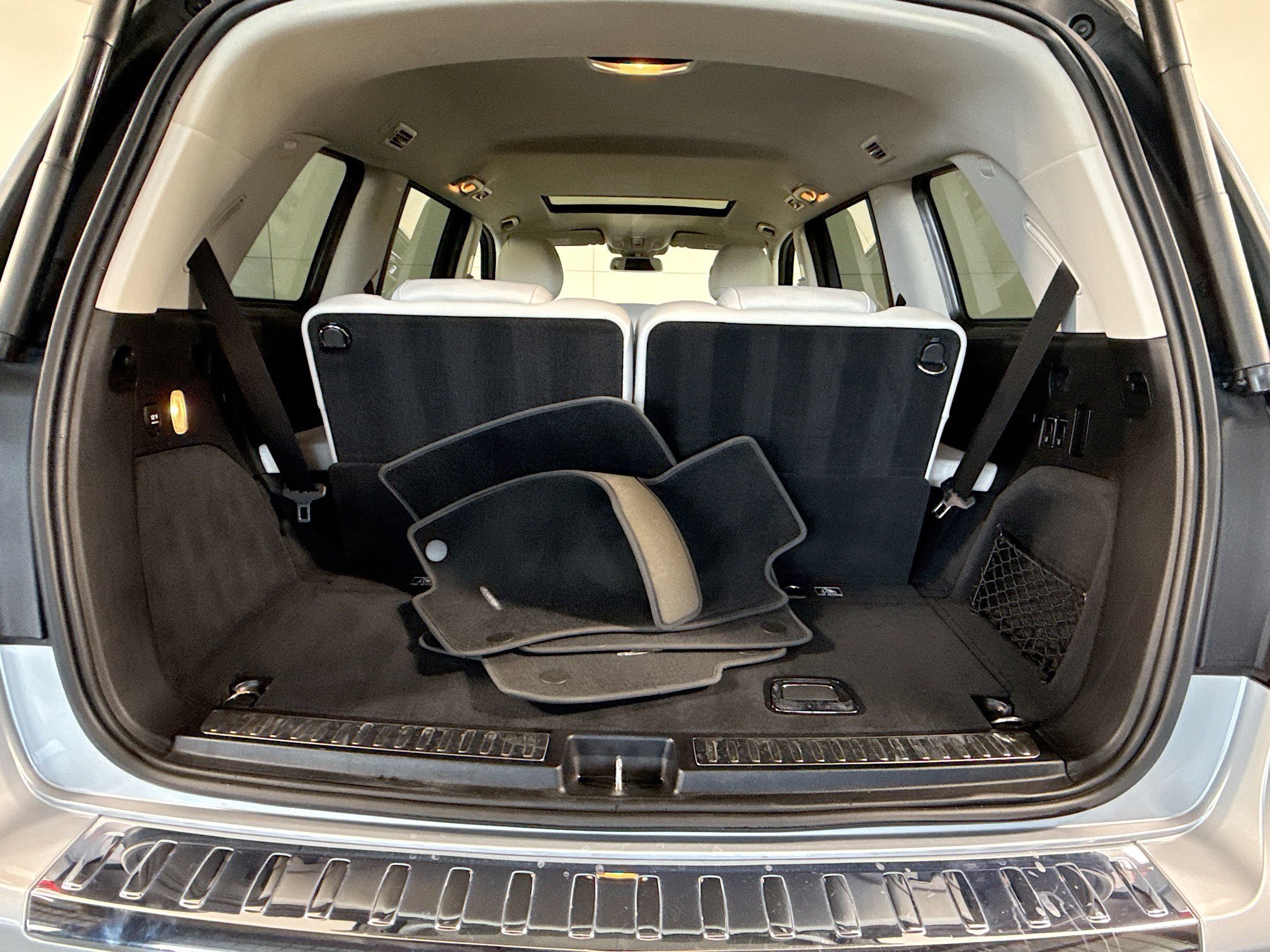 Used 2019 Mercedes-Benz GLS 450 4MATIC image 35