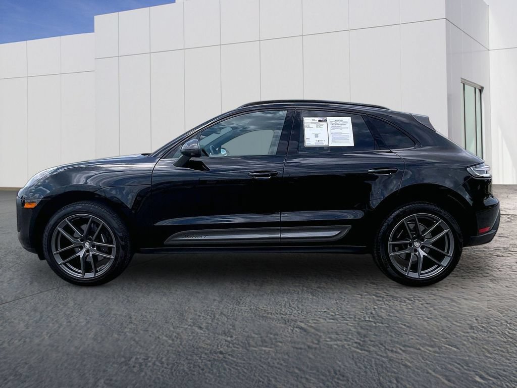 Used 2024 Porsche Macan Turbo AWD/4WD image 2