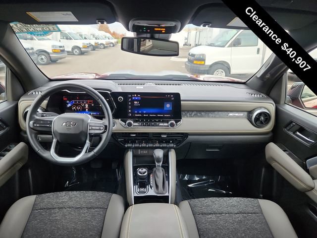 Used 2024 Chevrolet Colorado ZR2 w/ Technology Package image 31