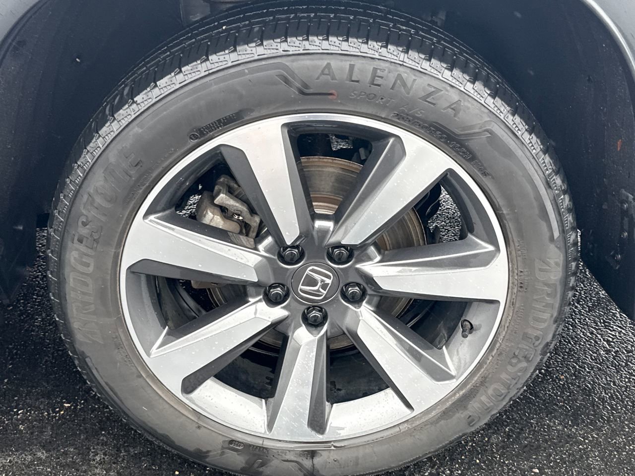 Used 2023 Honda Pilot Elite image 12