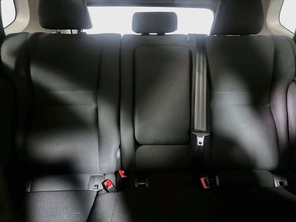 Used 2024 Nissan Rogue S FWD image 29