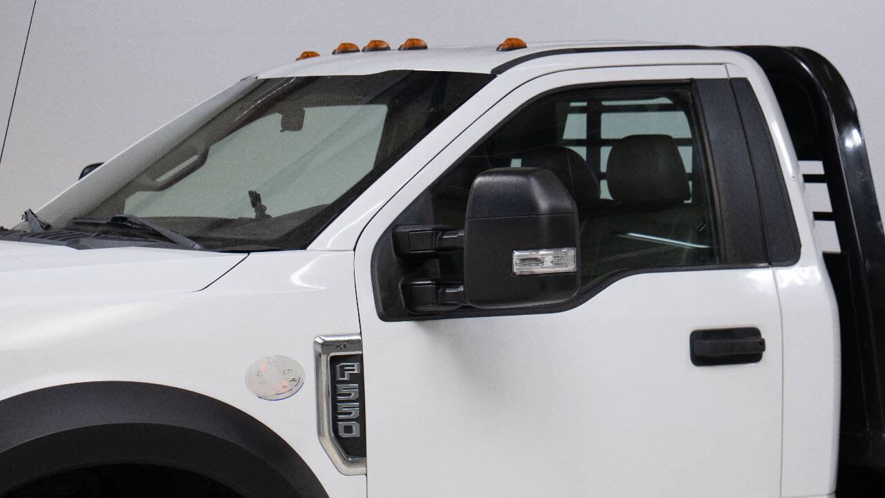 Used 2018 Ford F550 4x4 Regular Cab Super Duty image 18