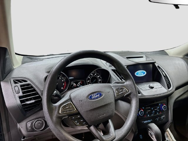 Used 2018 Ford Escape SE w/ SE Sync 3 Package FWD image 11