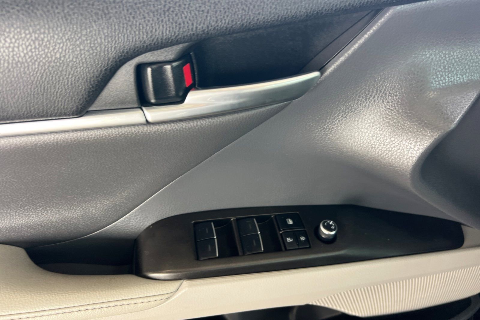 Certified 2023 Toyota Camry XLE w/ Cold Weather Package image 8