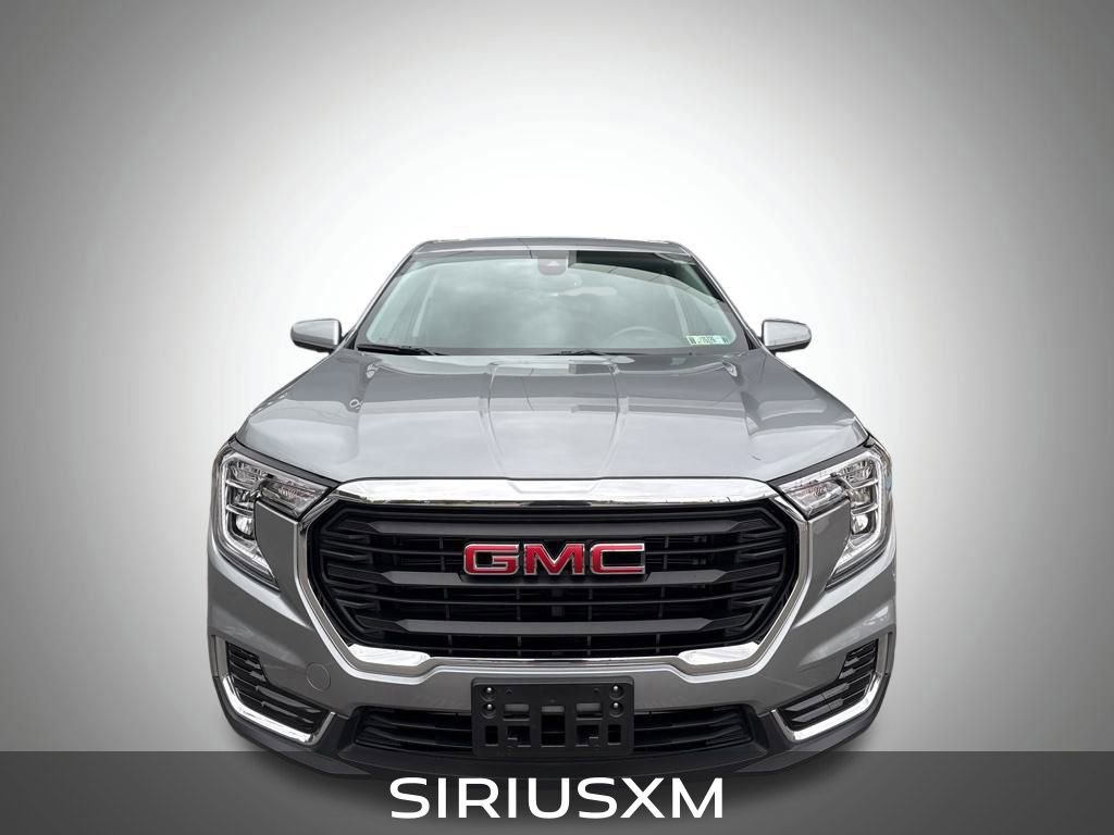 Used 2024 GMC Terrain SLE image 9