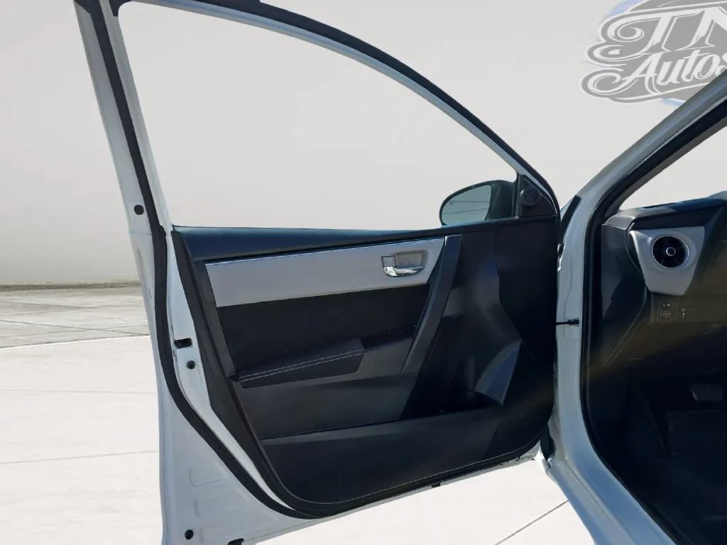 Used 2019 Toyota Corolla LE FWD image 10