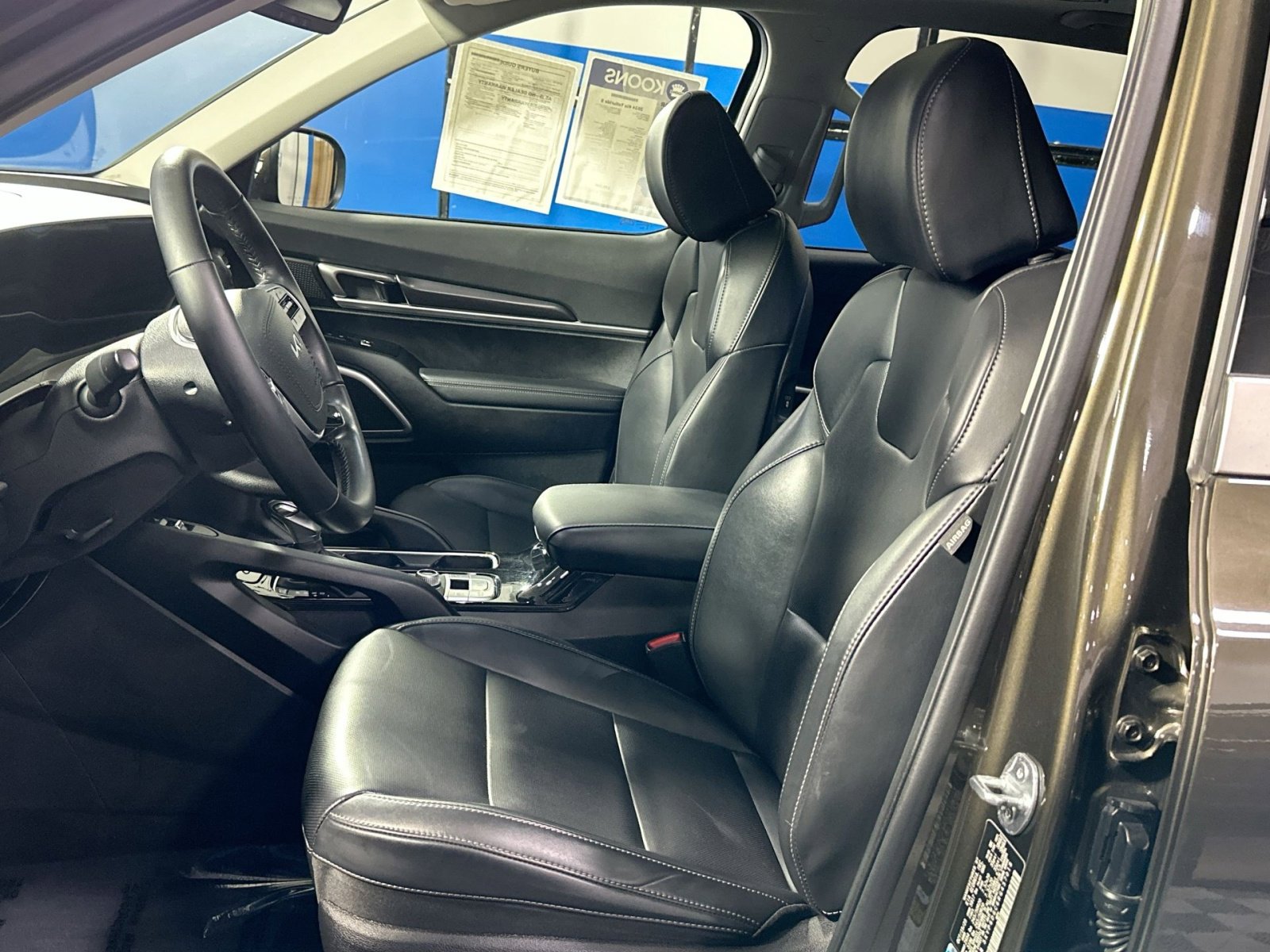 Used 2024 Kia Telluride S w/ S Sunroof Package image 10