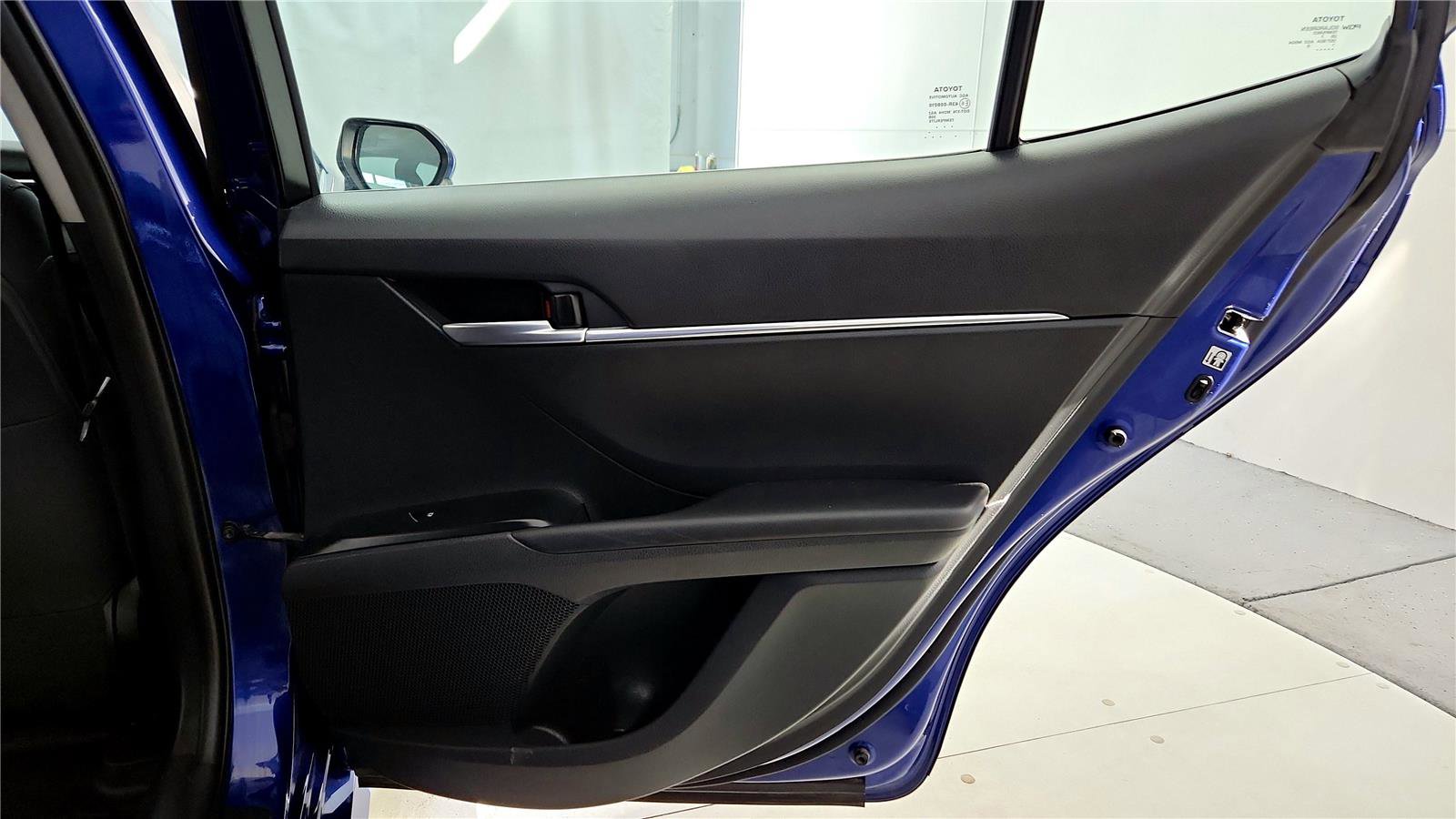 Certified 2018 Toyota Camry LE w/ Convenience Package image 16