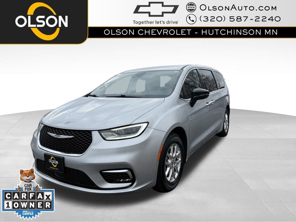 Used 2024 Chrysler Pacifica Touring-L