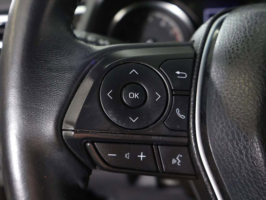 Used 2018 Toyota Camry SE image 36